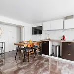 2 Pieces Buttes Chaumont Parfait Pour Famille