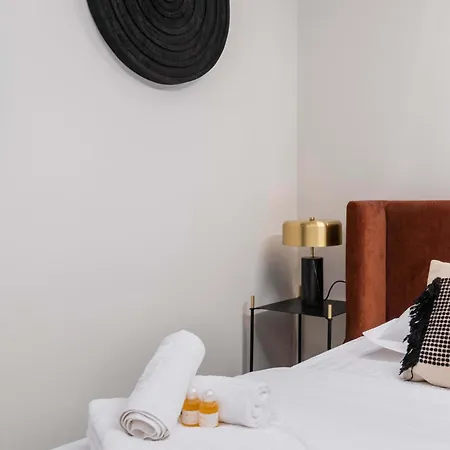 Apartment 2 Pieces Buttes Chaumont Parfait Pour Famille Paris