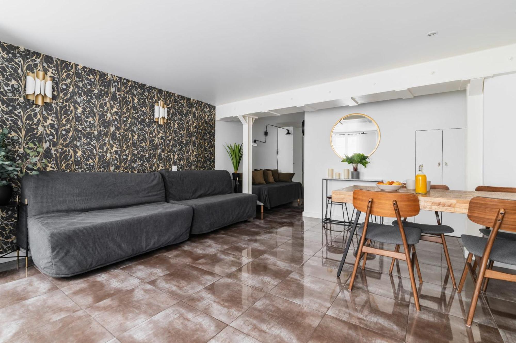 2 Pieces Buttes Chaumont Parfait Pour Famille Paris